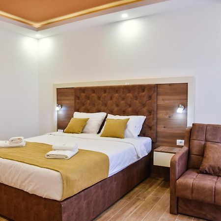 Heaven Lux Ulcinj Hotel Exterior photo