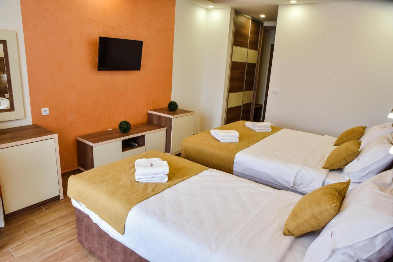 Heaven Lux Ulcinj Hotel Exterior photo