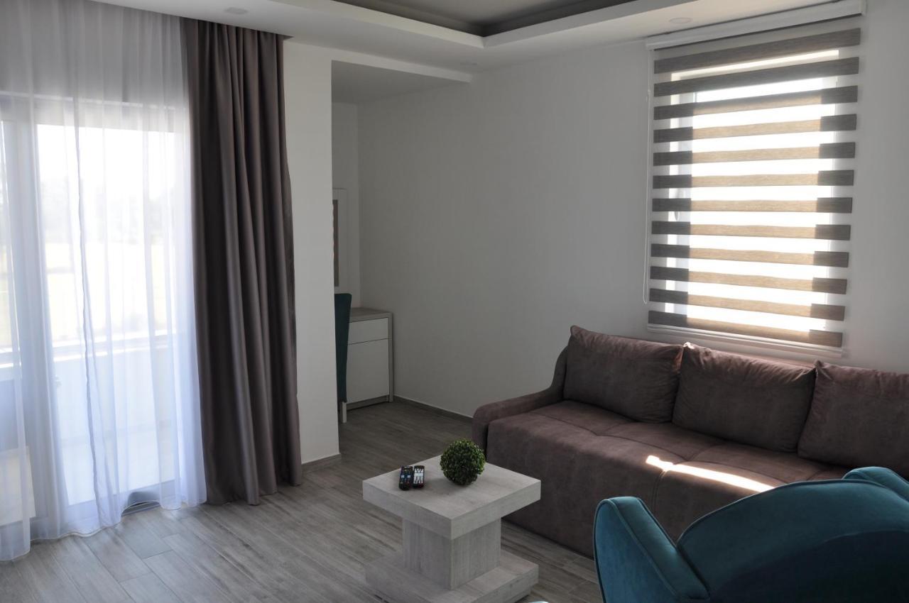 Heaven Lux Ulcinj Hotel Exterior photo