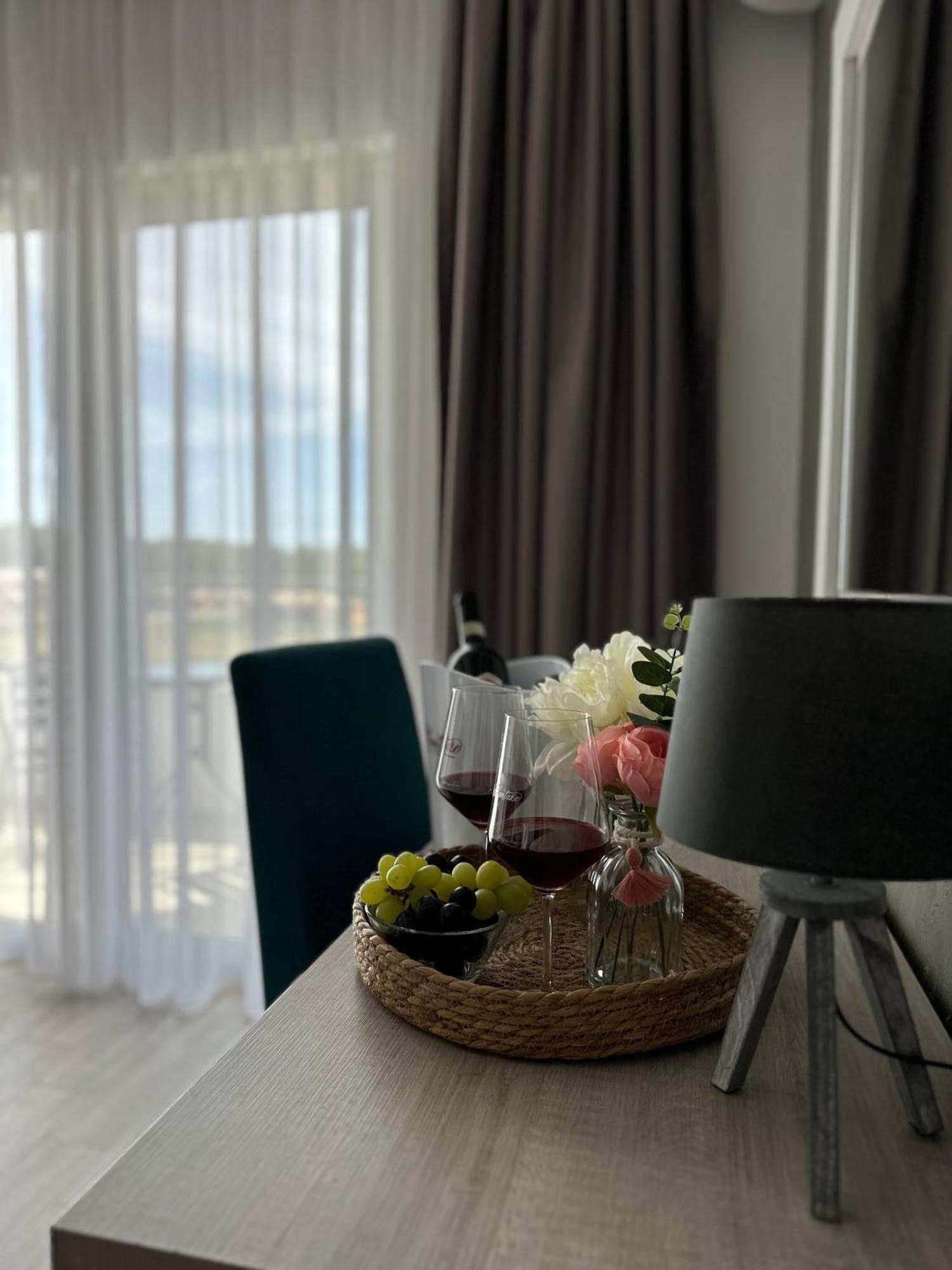 Heaven Lux Ulcinj Hotel Exterior photo